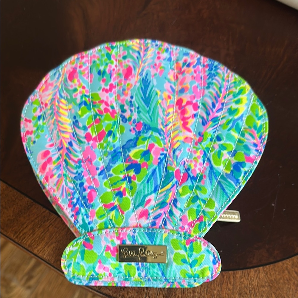 Lilly Pulitzer Colorful Shell Kids Accessory